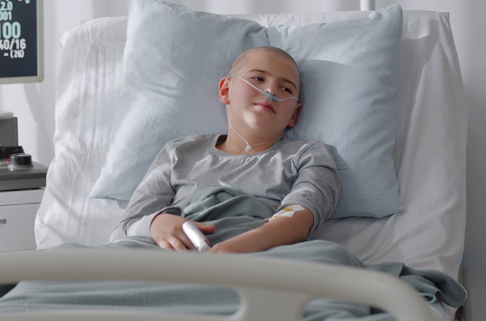 Kenali Efek Pengobatan Kemoterapi terhadap Pertumbuhan Anak Anak dengan Leukemia Berhasil Menjalani Kemoterapi