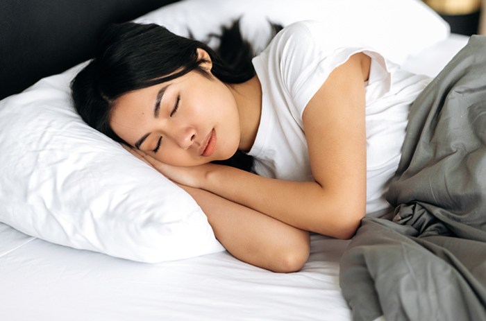 Bagaimana Mengatur Waktu Tidur Demi Kebugaran Optimal