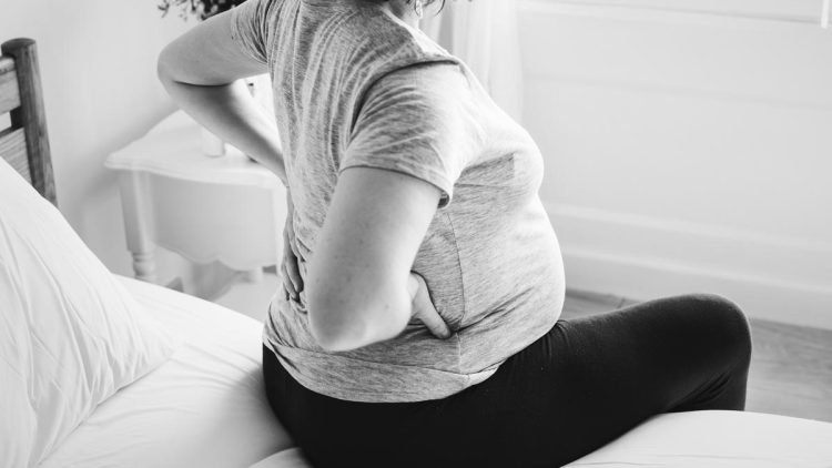 7 Tanda Kehamilan Berbahaya yang Perlu Diwaspadai