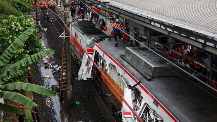 Kronologi Tabrakan Argo Bromo dan KRL di Stasiun Bekasi Timur