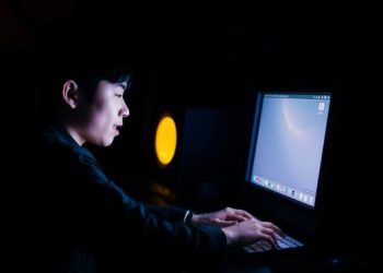 6 Tanda Kecanduan AI dan Cara Mencegahnya Menurut Psikolog