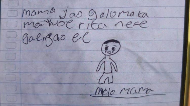 Saat Anak Kecil Memikul Beban Seperti Orang Dewasa