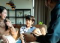 Cegah Sejak Dini, Cara Mendidik Anak Laki-laki untuk Hindari Pelecehan Verbal