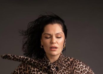 Jessie J Menangis Berjam-jam Setelah Bebas dari Kanker