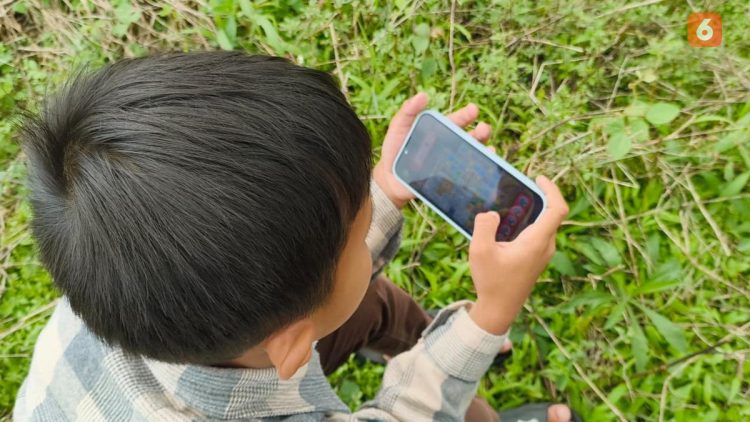 Pengguna Internet Indonesia Didominasi Gen Z dan Alpha, Psikolog Ungkap Tantangan Perkembangan Anak