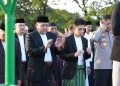 Pimpinan Kota Makassar Bersama Warga Salat Iduladha di Karebosi