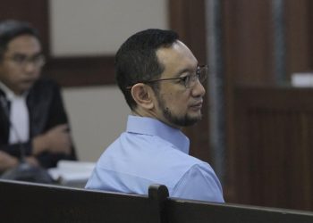 Eks Kepala Bea Cukai Makassar Dihukum 12 Tahun Bui Meski PK Ditolak