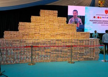 Penampakan Uang Rp10 Triliun dari Penertiban Hutan