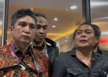 Laporkan Eks Ketua BEM UGM Tiyo ke Polres Tangsel oleh Firdaus Oiwobo
