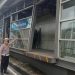 Halte TransJakarta Tebet Eco Park Terluka Akibat Ditabrak Truk Pelaku Melarikan Diri