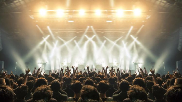Ratusan Personel Polda Metro Amankan Tiga Konser di GBK