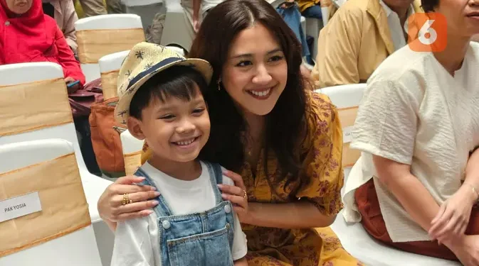 Cara Orang Tua Sherina Membantu Menemukan Potensi Diri