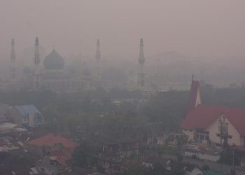 Asap Menyelimuti Pekanbaru, Kualitas Udara Membahayakan