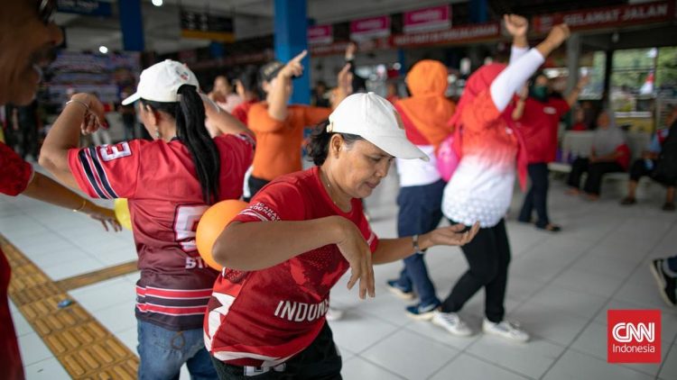 Keseruan Lomba 17 Agustus di Terminal Kampung Rambutan