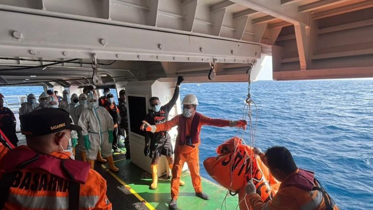DVI Kesulitan Identifikasi Jasad Korban KM Virgo