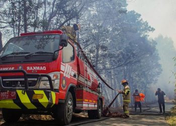 Mobil Pemadam Kebakaran Terbalik di Pangkep Sulsel Mengakibatkan 2 Kematian Personel