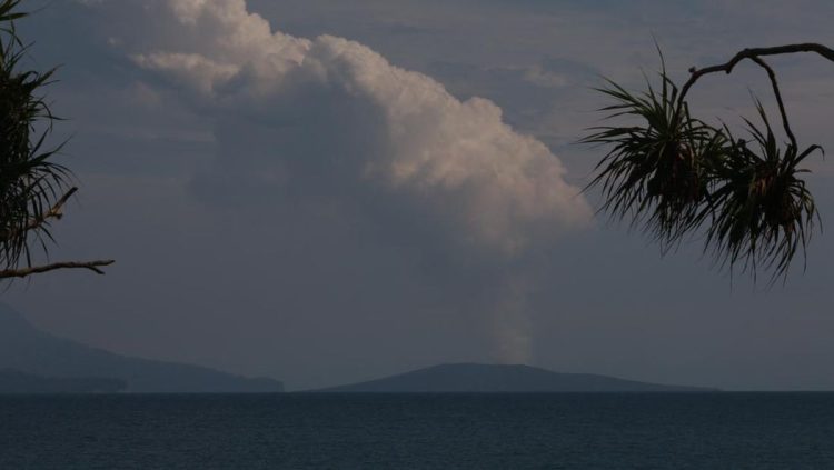 Tinggi Gunung Anak Krakatau Setelah 2018 Belum Mampu Picu Tsunami