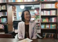 Dokter Caroline Ajak Perempuan Peduli Kesehatan Organ Reproduksi Lewat Buku