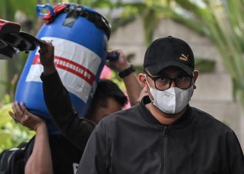 Bupati Klaten Tersangka Korupsi Simpan Rp934 Juta Dalam Tong