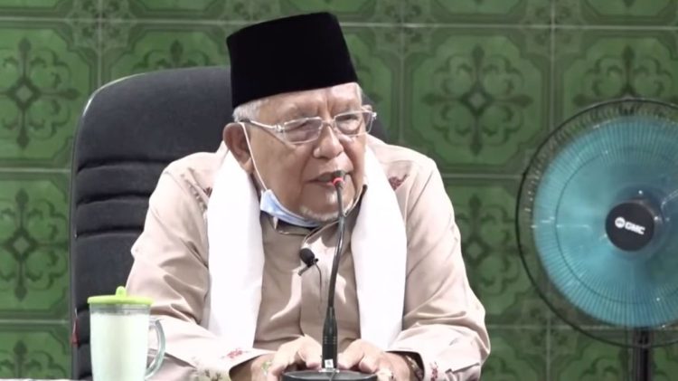 Pengasuh Ponpes Daarul Rahman KH Syukron Ma’mun Telah Wafat
