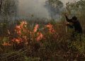 Malaysia Siapkan Bantuan Pesawat dan Helikopter untuk Atasi Karhutla